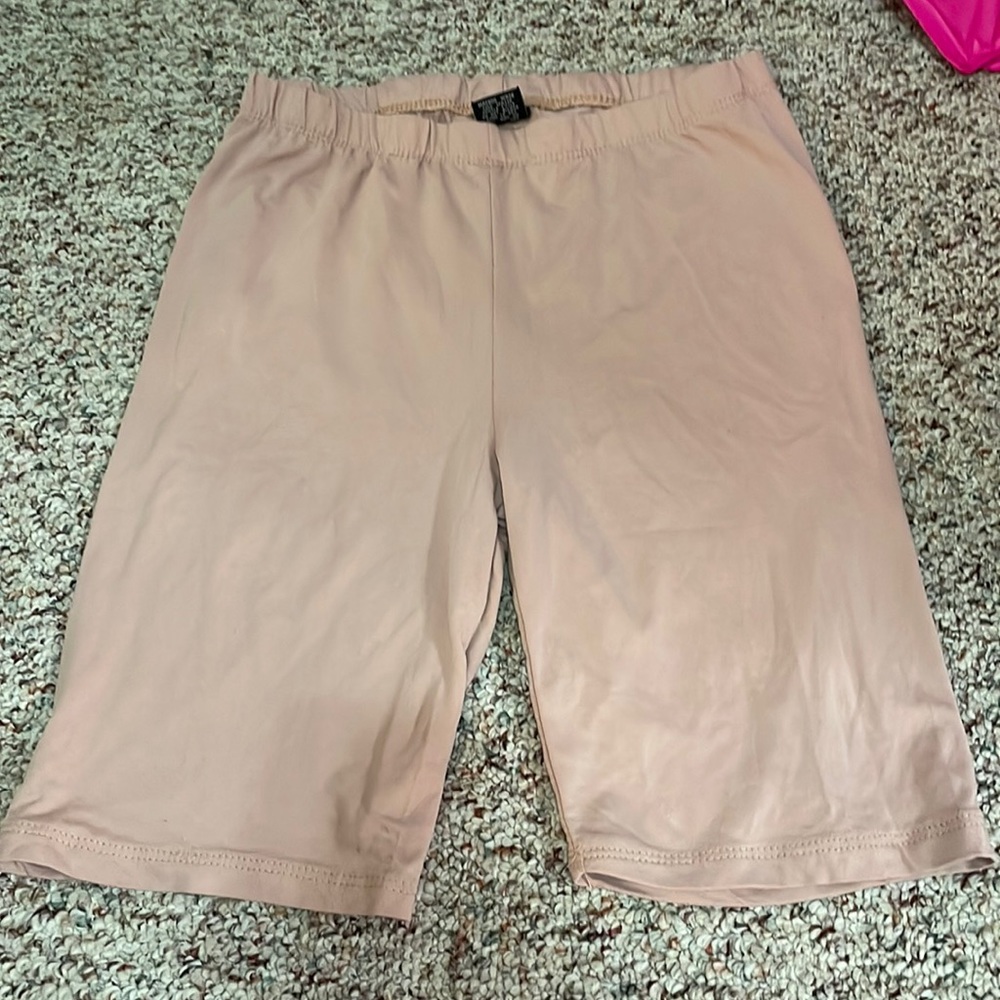 Pink/nude biker shorts